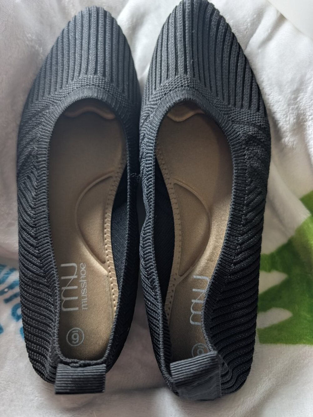Knit Pointed Toe Flats - Picture 7 of 10